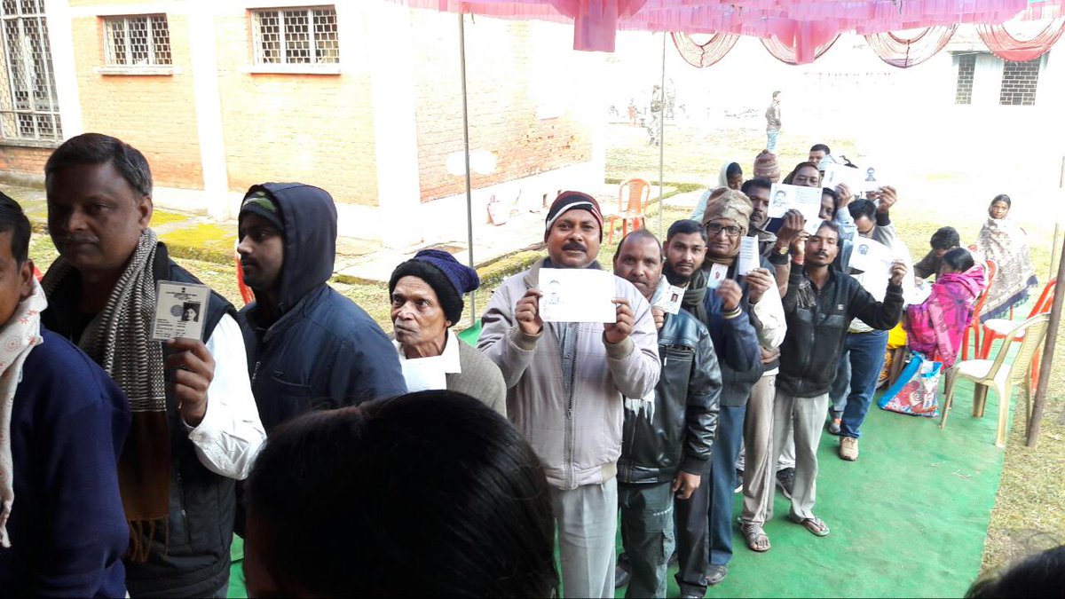 LateharDistrict's tweet photo. Voters turnout till now..

#Districtvotingperctange: 13.25%
#LateharAssembly: 12.89%
#ManikaAssembly: 13.62%
#pollingstatus 
#latehar 
#novoterstobeleftbehind
#accessibleelection
#gotinked
#vidhansabhaelection2019
@ceojharkhand
@ECISVEEP https://t.co/d8bPeUIXNy