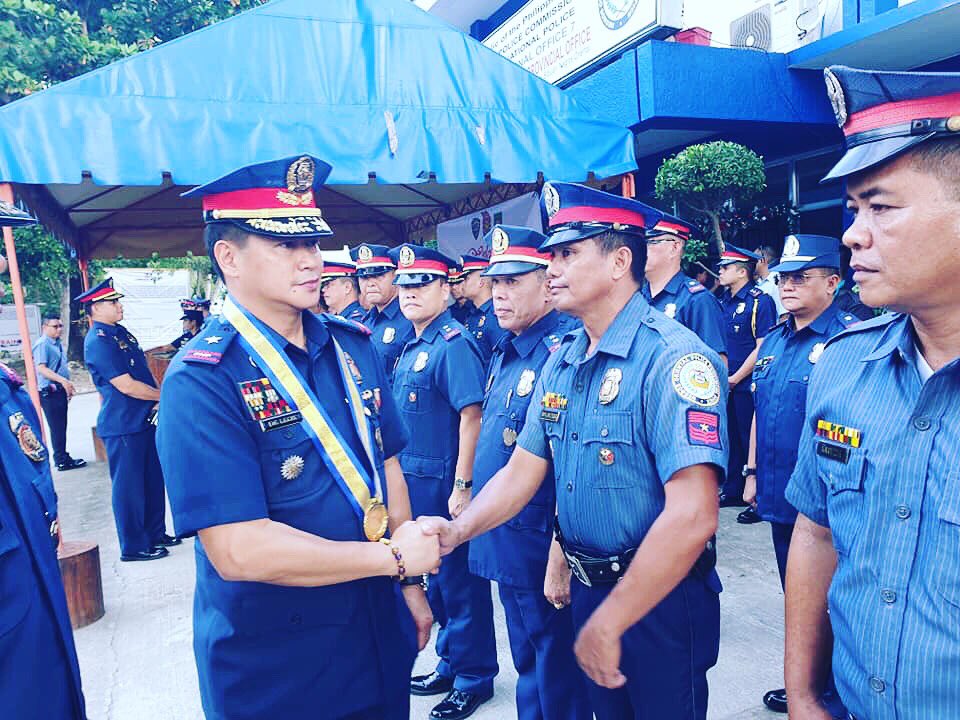 valdeleon89's tweet photo. Thank you very much Negros Oriental Provincial Police Office led by provincial director Col. Julian Entoma for the Arrival of Honors.

Snappy!

#PRO7RD #PRO7PIO https://t.co/cjGCR0H0Uh