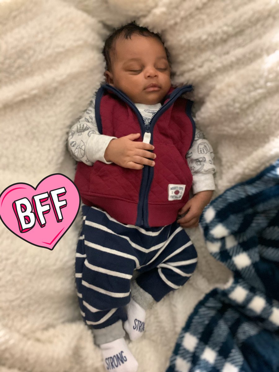 _sissssaay's tweet photo. I can’t believe my baby is already a month old 😭😭 pls slow down and stay a baby foreverrrr💙 https://t.co/BeaCeTDHBH