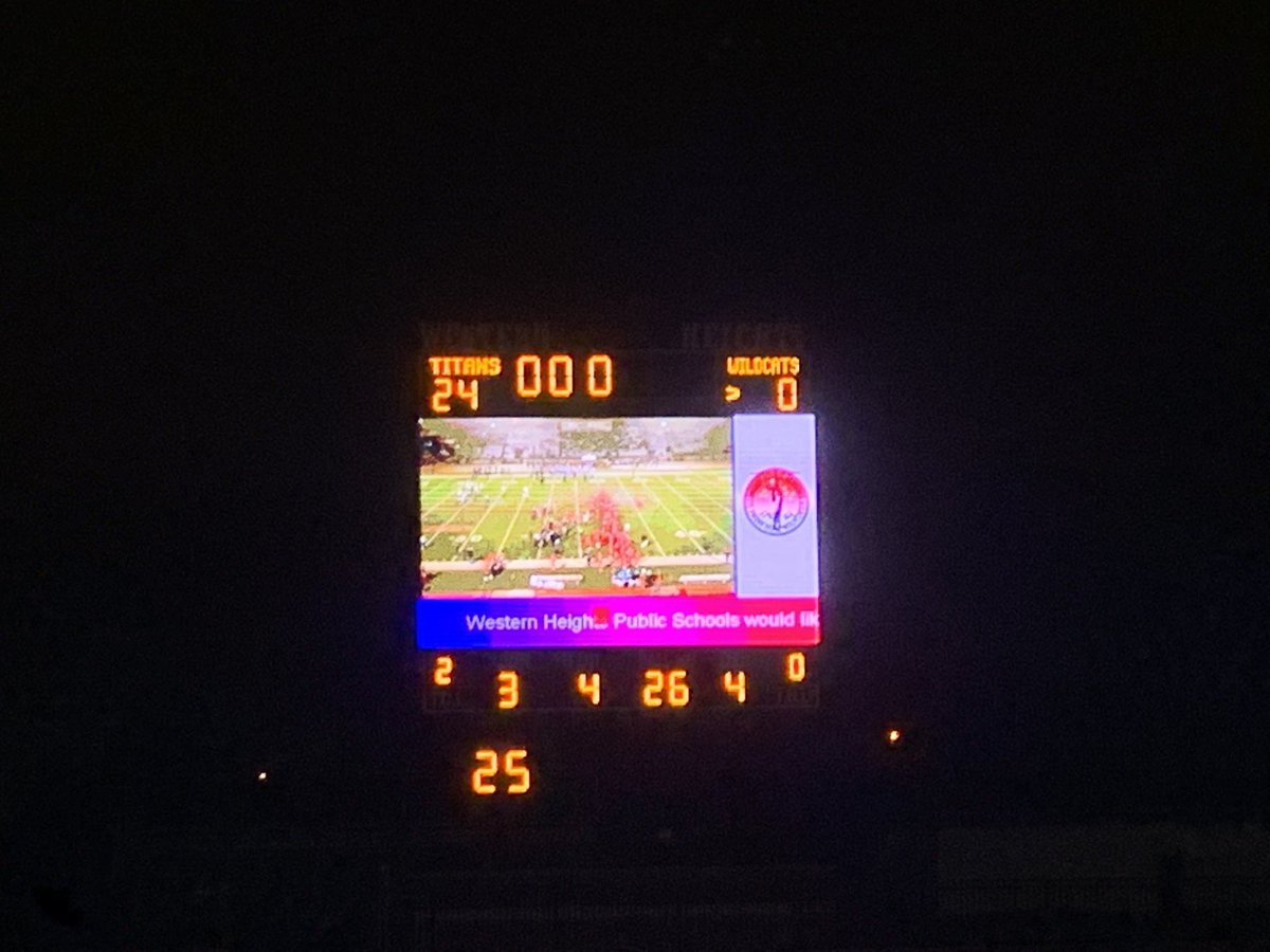CAHS_FOOTBALL20's tweet photo. It’s a great night to be a TITAN!!! #DriveFor4 #PID https://t.co/grRqhn9JMd