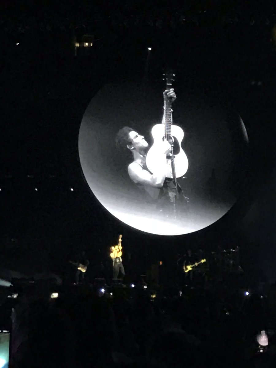 multifandomrafa's tweet image. Tonight was amazing! Thank you @ShawnMendes for this incredible show. I can’t have words to describe how happy I am! We love you really much!!!! #ShawnMendesTheTourBrazil #ShawnMendesTheTourSãoPaulo