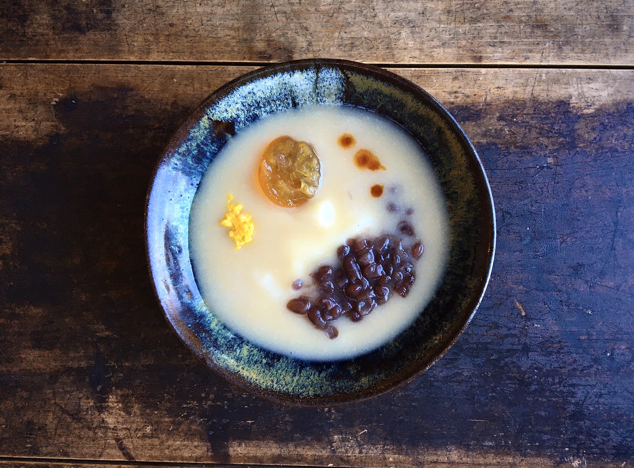 Twitter 上的 㠀舎 To U Sha 風が冷たくなってきたので 白いおしるこ をはじめました 自家製の柔らかなお餅と小豆 冬の果物を添えた おしるこ ぜひ お試しください 㠀舎 江の島 コーヒー 定食 白いおしるこ おしるこ お汁粉 金柑 小豆 Twitter 上的 㠀舎 To U Sha 風が冷たくなってきたので 白いおしるこ をはじめました 自家製の柔らかなお餅と小豆 冬の果物を添えた おしるこ ぜひ お試しください 㠀舎 江の島 コーヒー 定食 白いおしるこ おしるこ お汁粉 金柑 小豆