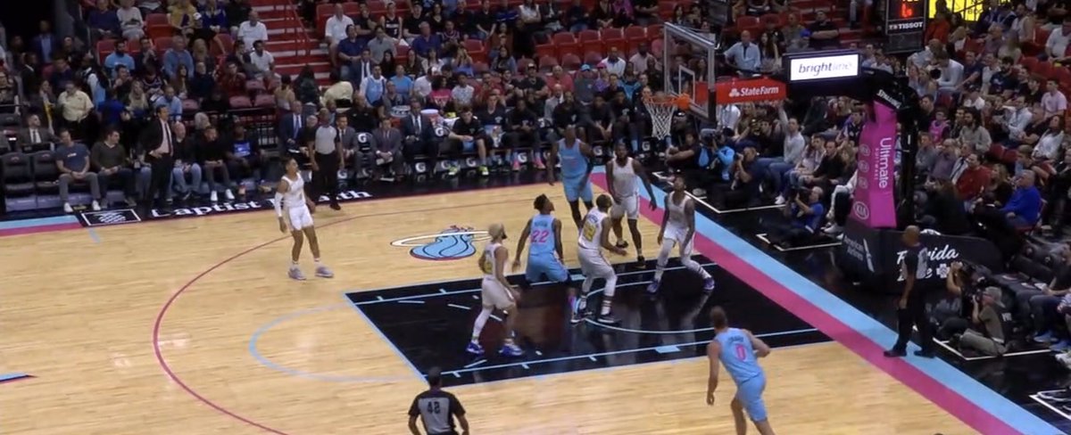 BiscayneStore's tweet image. Congrats to #BayFlow for winning a pair of Warriors vs Heat tickets for Friday the 29th.@AtVarela finished #1🔥. Biscayne Bay leading the way with 23 ATT TVs &amp;amp; winning our ATT TV launch contest from 11/20-11/25! @JasonJj5839 @preciouszmoment @jrluna11 @Sumitra_Coote @efrenfavela