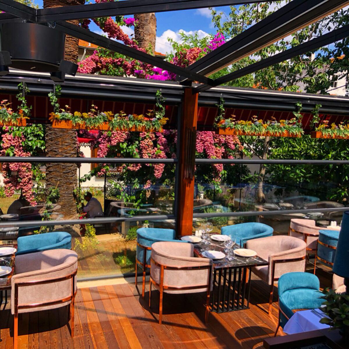 No2Hotel's tweet photo. Haftasonunda istanbul’da olduğunuzu unutmak isterseniz #no2hotel de bunun garantisi var ☺️✌️ 📞 Rezervasyon:  0 535 664 02 02 .
.
.
.

#buyukada  #buyukadahotel #travel #haftasonu https://t.co/NGAi2uSYlp