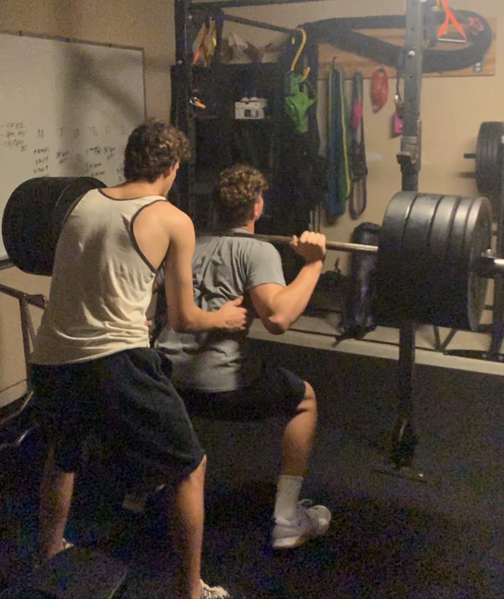 BighamHarry's tweet photo. #turnedup at 1am  @ParkerBigham @CamdenGuarnere both of them getting a second workout in!!!! both of them pushing up #365lbs #allaboutthelegs #proudofyouguys https://t.co/NcR0RkJttl