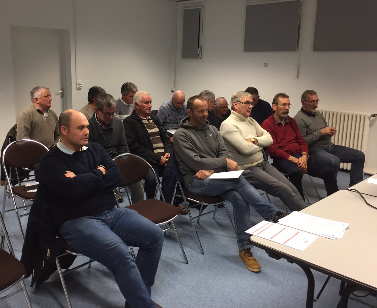 quelainestgault's tweet photo. AG du Cyclo-Club, ce vendredi.
C’était l’heure des bilans de l’année 2019 hier soir.
Une bonne saison, avec la belle réussite notamment de la traditionnelle Rand’Obscure. 2020 s’annonce prometteuse, avec un déplacement prévu vers l’Allemagne, à Stetten-Erisried, en août. #ccq53 https://t.co/FPlikw7R7S