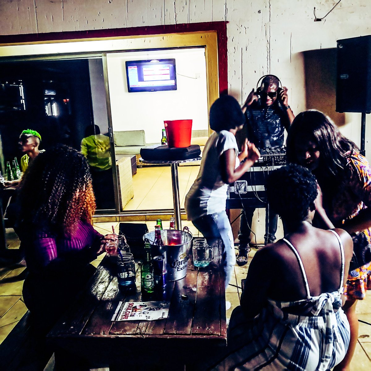 SoulCaf1's tweet photo. Last night was epic!!! 🎉💃🥂S/O to everyone that came through. Let's do it again tonight. It's a Pre-launch of the all new Soul Café 😁 #BlackFriday https://t.co/spspGMpnKS