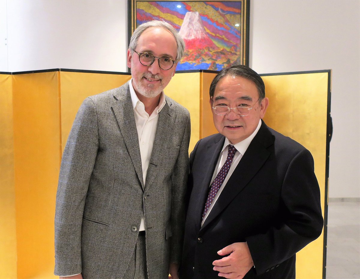 Réception 10
M. Nicolas FLEUROT de SANTENAY, il a accueilli sa Majeste l’Empereur.
M. et Mme Eiji Doihara de “Le Sot l'y Laisse”, Paris 11e.
M. et Mme Yoshiaki ITO de “L’ARCHESTE”, Paris 16e.
M. Didier DESERT de “L’AMBASSADE D’AUVERGNE”, Paris 3e.