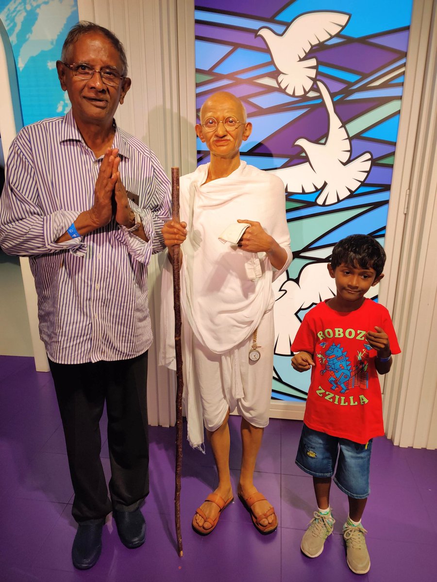 dhempe's tweet photo. At @MadameTussauds in #Singapore u can see wax statutes of Mohd Ali, Gandhiji & modi - 1 ticket, 5 experiences @MTsSingapore in @sentosa_island using #sentosafunpass
#DhempeInSG #DhempeTravelBlog #MacroTraveller #DhempeNivyTravels #Sentosa #StateofFun #MadameTussaudsSG #MTSG https://t.co/EjCcBDNxV7