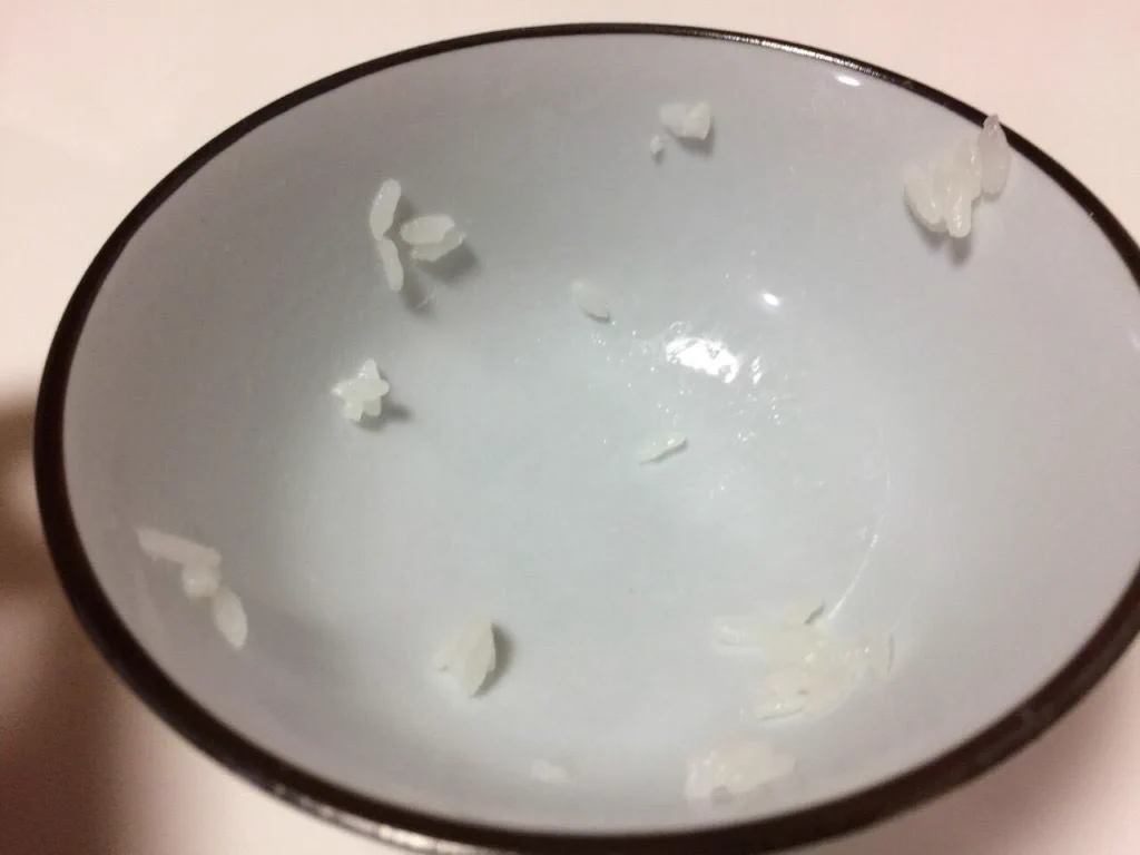 あなたは茶碗にご飯粒残ってたら、許せる？許せない？