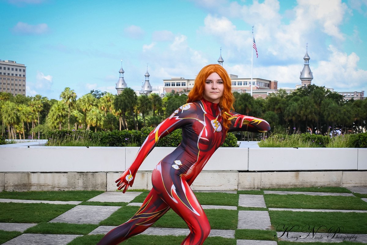 CosKasey's tweet photo. "We only break the rules to save people" 
.
I still some time slots left if anyone is still in need of a photographer at HolMat! 
.
Cosplay by @novakyracosplay 
.
#kaseynicolephotography #theflash #comic #tv #holmat2019 #nerd #tampa #orlando #cosplay #photography https://t.co/0Le17NVs8r