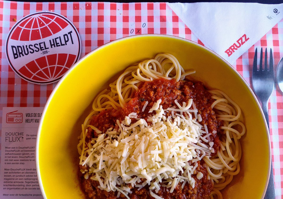 robinwauters's tweet photo. Spaghetti for a good cause! Great initiative from @BRUZZbe - #brusselhelpt #dilbeekook #bh19 #doucheflux #spaghettislag #lousplek https://t.co/sw6stybkfq