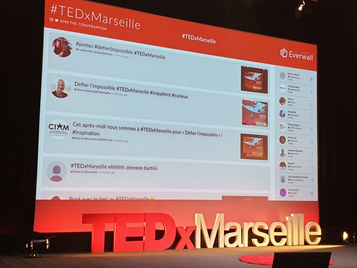 PMahaudPro's tweet photo. On peur avoir 2 coupettes svp au 6eme rang ? Merci #TEDxMarseille soif https://t.co/hVPQTilgnf
