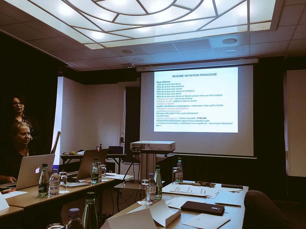 lina_2411's tweet photo. Le https://t.co/hcTZVE8x30 de l’organisation d’un atelier de FMC 📚 #sfmv #armv #lyon @ClubVasculaire @lasfmv @JudithCatella @cjurussfmv https://t.co/n3EArngwcU