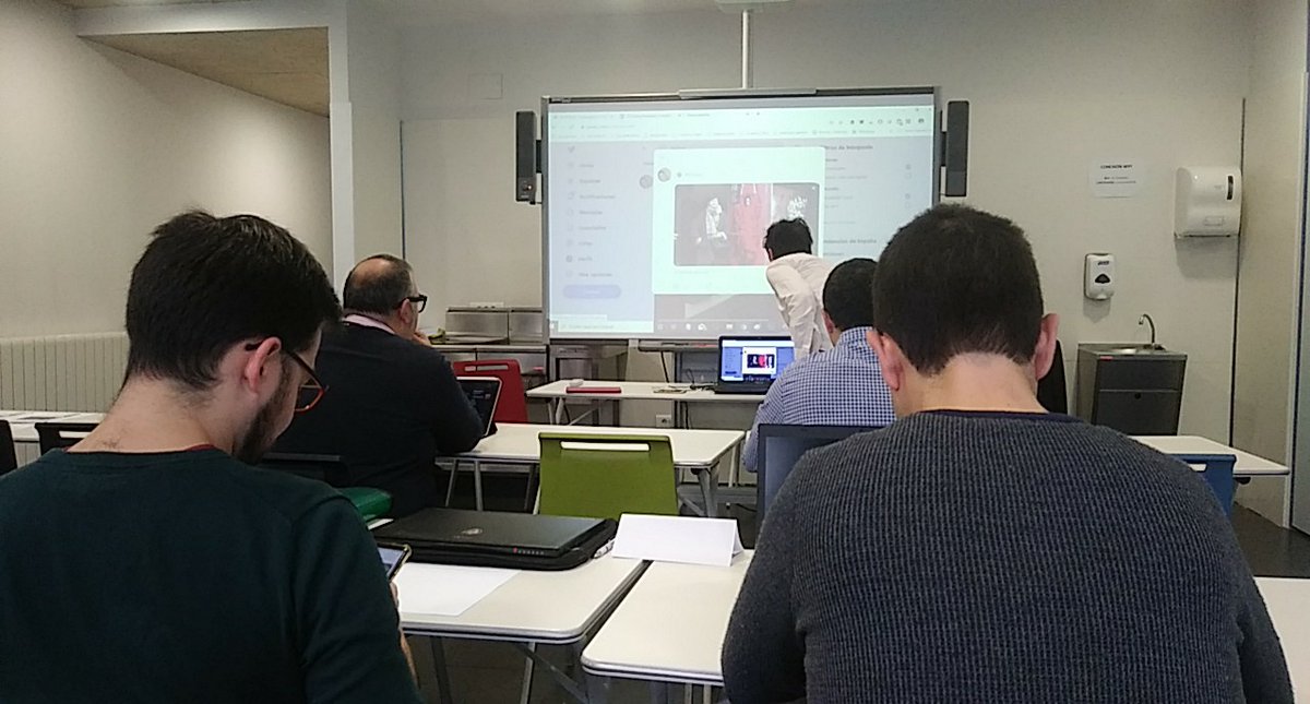 #i40vall retomando este mundo con <a href="/sorayapa/">Soraya Paniagua ✏️ Periodista 💪🏻</a>