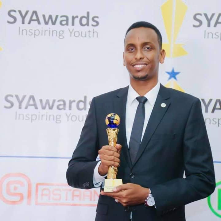SYAwards's tweet photo. Mar dhaw waxaa noo furmaaya Nominationka #SYAwards2020, dhalinyaradaan waa qaar ka tirsan Guulaystayaashii #SYAwards19.

#inspiringYouth. https://t.co/Zoi7FB210Q