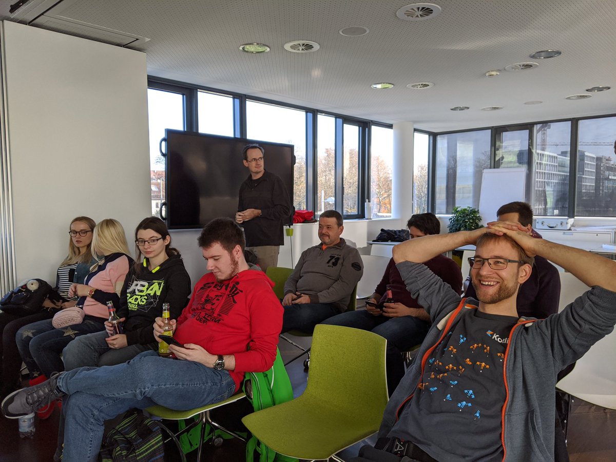 mobiledevka's tweet photo. Gleich geht es los und wir sind schon sehr gespannt und in Vorfreude mit euch das Kotlin/Everywhere zu machen und dabei tollen Vorträgen zuzuhören. Danke an alle, die da sind und vor allem an die Speaker.

#kotlineverywhere #kotlin #Karlsruhe https://t.co/SAqZP6D7FA