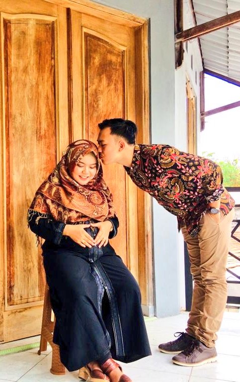 anggi_arid's tweet photo. Tentang keterikatan dan keterkaitan dengannya #istri https://t.co/S8Yfc2ttWX