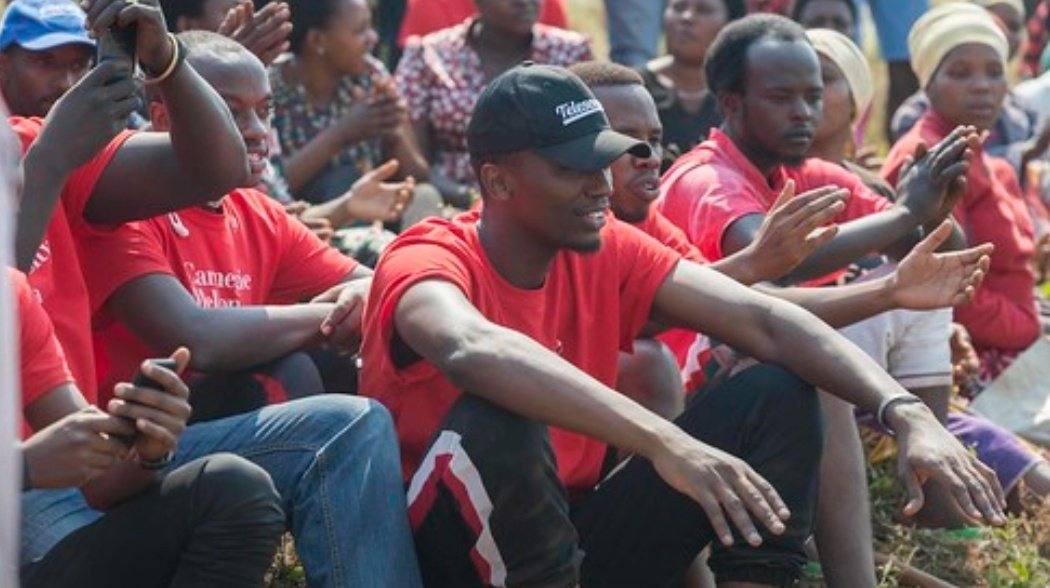 Good morning world. It's Umuganda today and we hope you all are out and helping out in community work. Today, we have our #ExtraCurricularActivities stop in #theCMUAfricaExperience tour. To kick off, here's what the class of 2019 were up to during their orientation. 

#Rwot