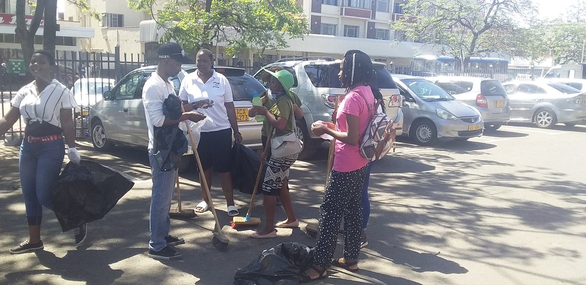 reachingcharity's tweet photo. We the youths can still make a difference in our city.Our recent CLEAN up  campaign has proven that we the youths have a heart that skips a beat for our city.Big shout to @CityofBulawayo for their aid in making this a sucess.

@ZBCNewsonline @ZBCtv @ZoomBulawayo  @Bulawayo24News https://t.co/WMgZXYoDA3