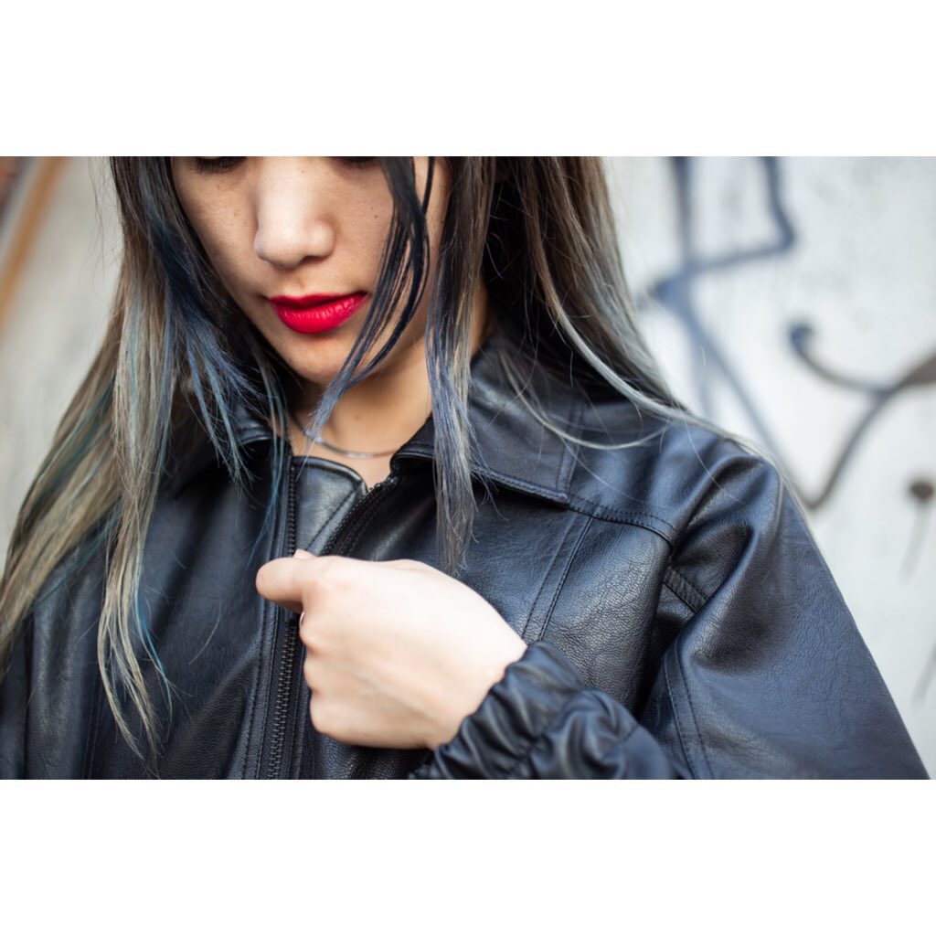 coen_co_ltd's tweet photo. 【CREATOR'S CHOICE "UTILITY LINE" 】
#09 AAAMYYY (@amy0aaamyyy) -MUSICIAN-
FAKE LEATHER JACKET ¥8,000+tax
アーティストのAAAMYYYさんはフェイクレザージャケットをピックアップ。詳しくはこちら。
#coen
#utilityline
#AAAMYYY
#Tempalay
https://t.co/2WB6hxO76l https://t.co/kYduq5XiC6