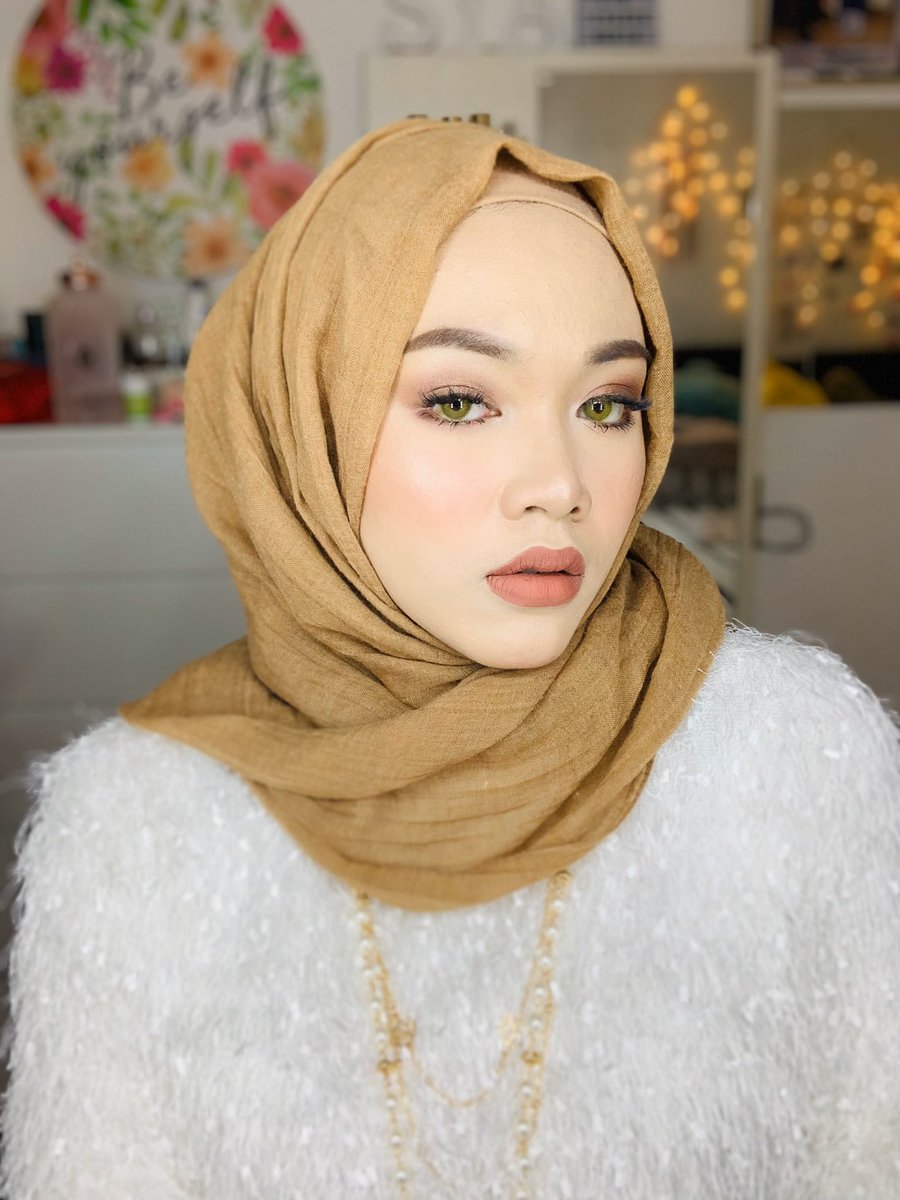 SYASYAARWIN2's tweet photo. Tak nak kalah tau baju tu 🤣 https://t.co/xqH2Hqgem4