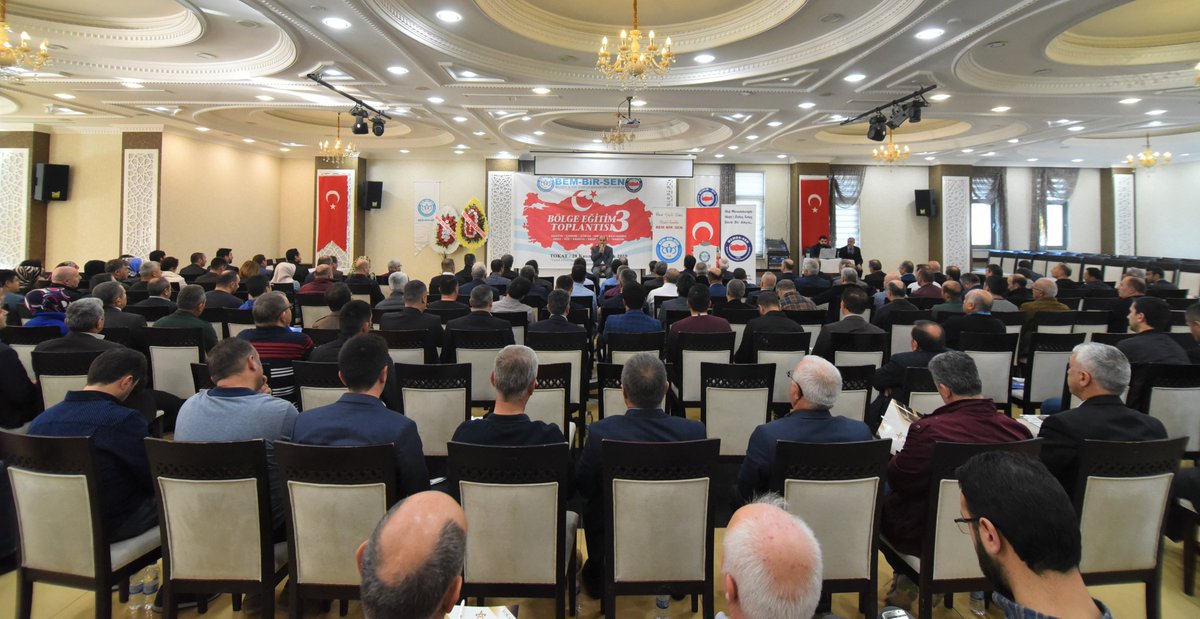 Bem_Bir_Sen's tweet photo. 🇹🇷 Tokat

1⃣ Bölge Eğitim Toplantılarımızın 3’üncüsü Genel Başkanımız, Genel Başkan Yardımcılarımız, Amasya, Çankırı, Çorum, Giresun, Kastamonu, Ordu, Rize, Samsun, Sinop, Tokat, Trabzon Şube/İl Teşkilatlarımızın katılımıyla Tokat’ta gerçekleştiriliyor. https://t.co/VklfM1lyhh