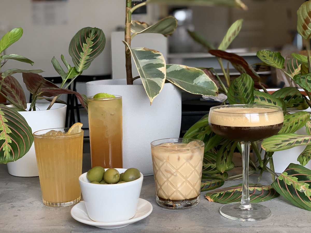 ⚽️Tottenham pre-match moments should be spent with a LOVEN Pizzas, Beers and Happy Hours 2 for £12 Cocktails.. 🍕🍻🍹Swipe ⬅️.. #lovenpizza 🍕❤️