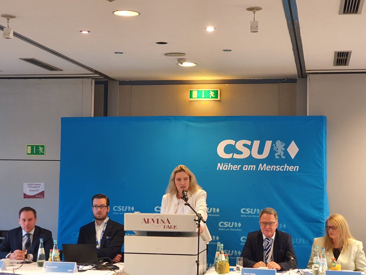 CSA_Bayern's tweet photo. Heute Landesversammlung der @CSA_Bayern in Nürnberg! Mit einem hochkarätigen Angebot an Impulsgebern aus Politik und Gewerkschaften diskutieren wir heute zum Thema „Faire Arbeitsbedingungen - Zukunftsfähige Rente“ @CSU @KS_MdL @Brehm_inNBGNord @MichaelFrieser @VolkerUllrich https://t.co/3Zy6geCHCU