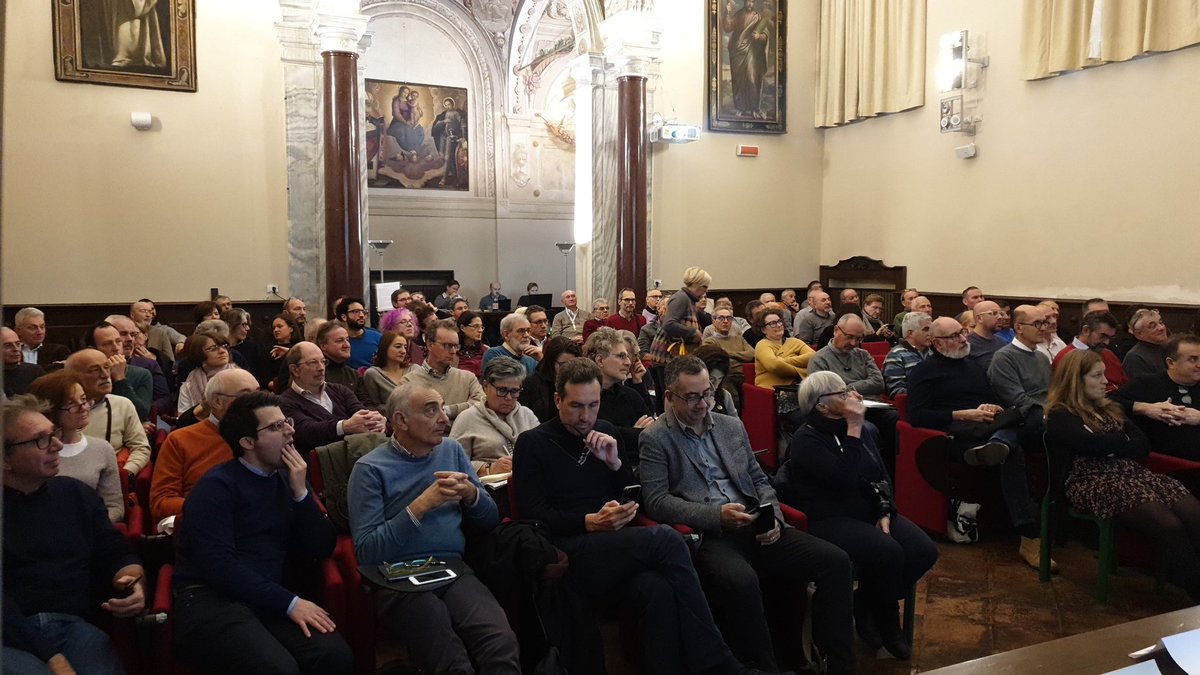Sala piena, attenzione e partecipazione. Il futuro si discute alla Conferenza dei Presidenti FIAB #bikeforfuture