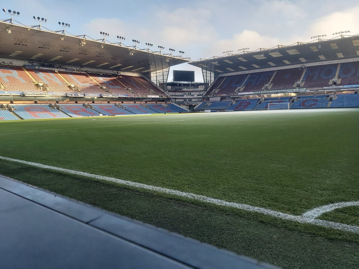 The Business Hub tweet media