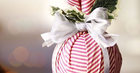 MagazziniCotone's tweet photo. Domenica 1° dicembre ai Magazzini Del Cotone (modulo 8) vi aspetta il "Christmas Bazaar", organizzato da AIWC Genova.
American food e tante proposte originali per i vostri regali di Natale! Il ricavato sarà devoluto a opere benefiche e filantropiche genovesi. 🇺🇸❤️🎅🎄🎅 https://t.co/CSoY8Tokcv