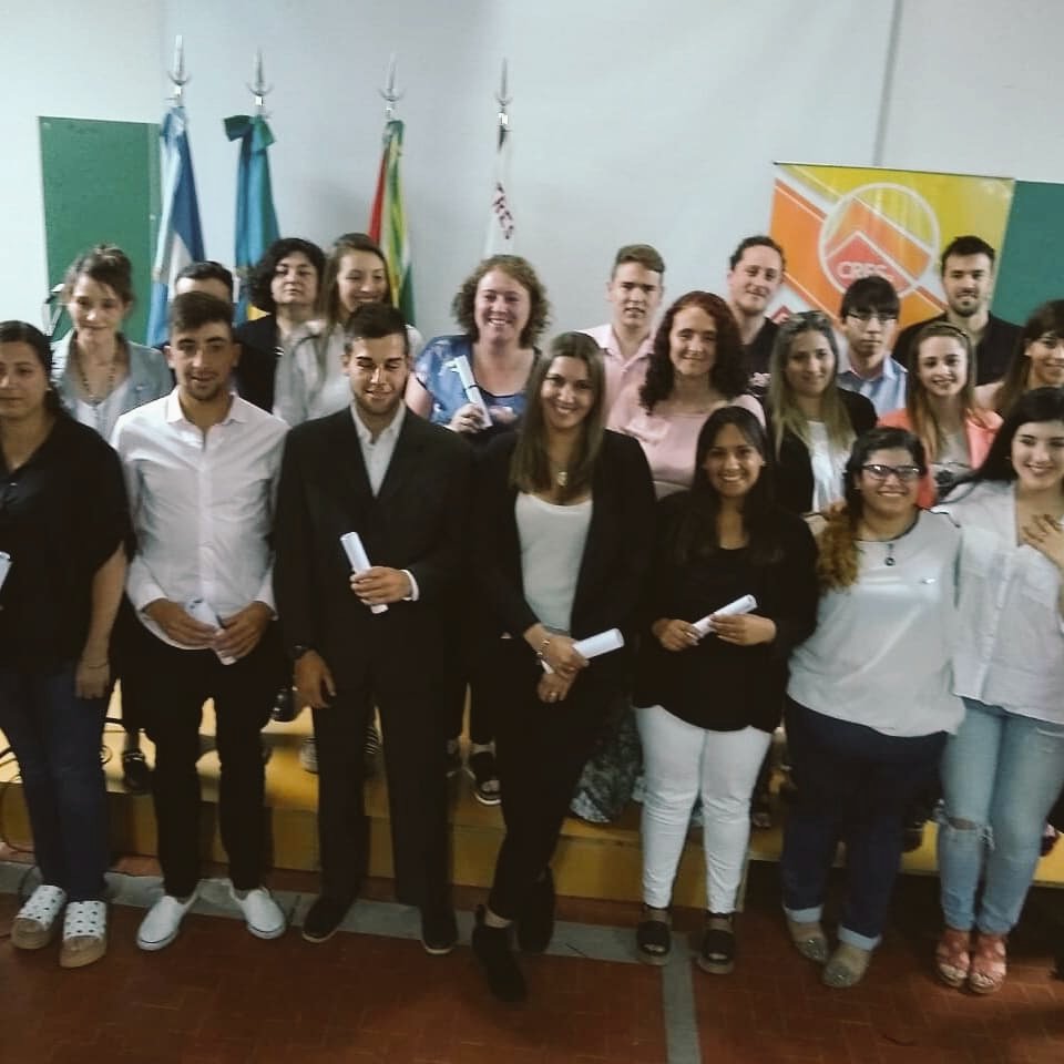crestaoficial's tweet photo. En el día de ayer, Rotaract y Rotary Club Tres Arroyos Libertad, entregaron la distinción "Salvador Romeo", a los mejores promedios  en Educación Superior, de las diferentes carreras que se dictan en la ciudad.
Felicitamos a todos los graduados que han sido reconocidos!!! https://t.co/PezM1Ydk60