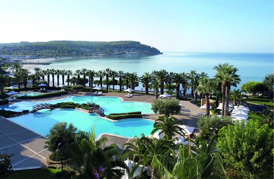 ☀️⭐Luxury Greek Getaway⭐☀️ 
5* Sani Beach, Halkidiki from £869pp

💎 Return flights 
💎 7 nights half board
💎 Return private transfers
💎 Complimentary UK airport lounge passes 
💎 Valid for travel 01 May 20

More information here 👇
bit.ly/2P5PtTJ
