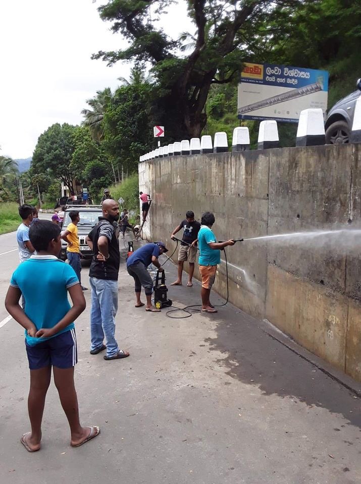 DulithK's tweet photo. හගුරන්කෙත උනුවින්න වංගුව ලස්සන කරන අපේම මිනිස්සු ....! #අපිවෙනස්වෙමු #CleanupSL #lka https://t.co/DVOxzdQNlO