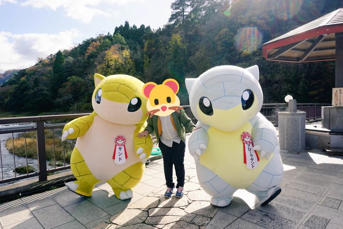 三朝温泉ではサンドとサンドにサンドされ、足湯にもしっかり浸かってきました。スタンプラリー達成で今イベント一段落です。米子で買うつもりだったサンド手ぬぐいは売り切れてたのでまた次回! #湯けむりサンド 