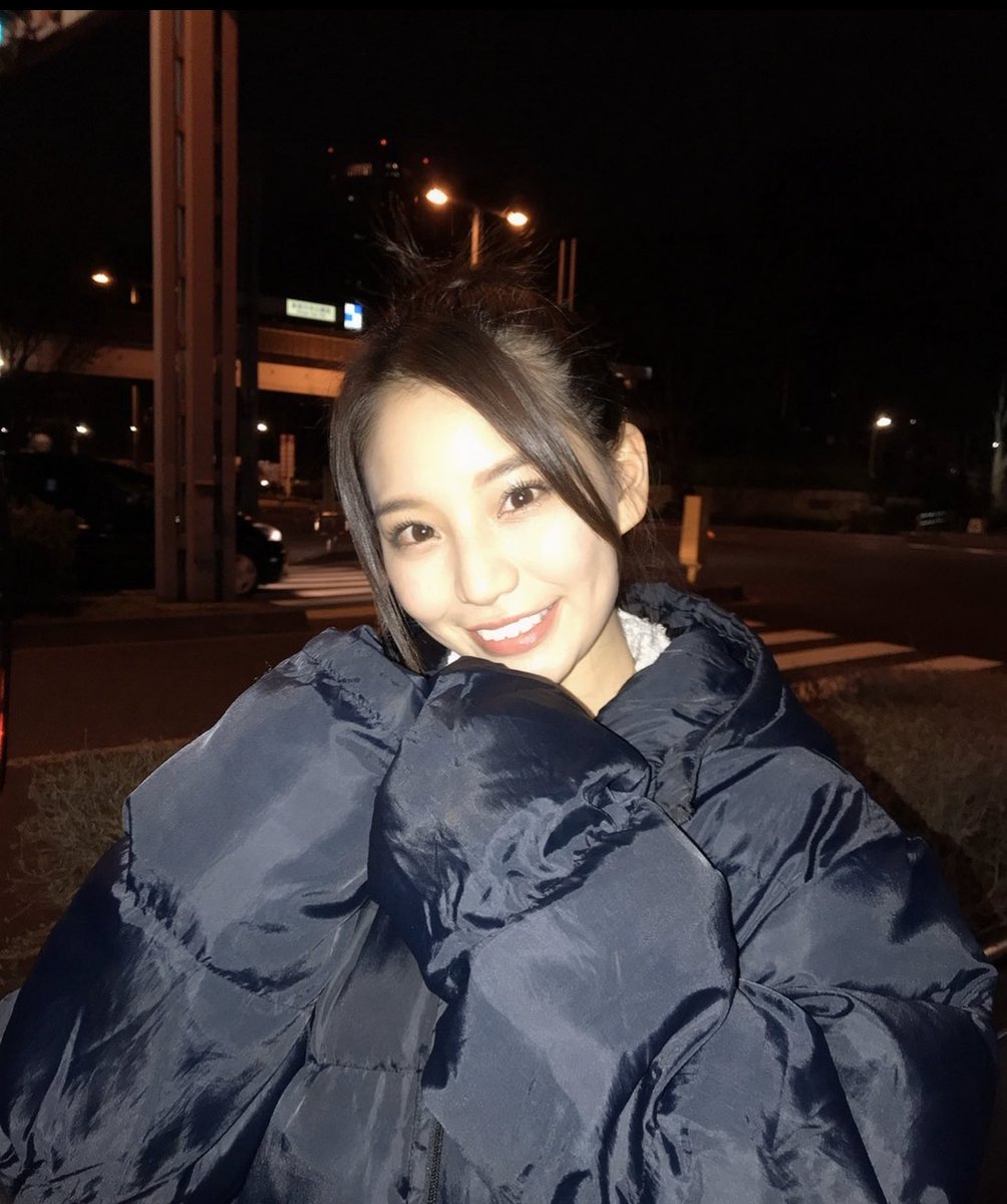 今日はイベントに来てくださったみなさんありがとうございました😊🌟久しぶりにみなさんに会えて楽しかったです🎶！
写メは教科書にないッ！の時の、、、
次のイベントはわたしのDVDだ👌楽しみ〜❤️