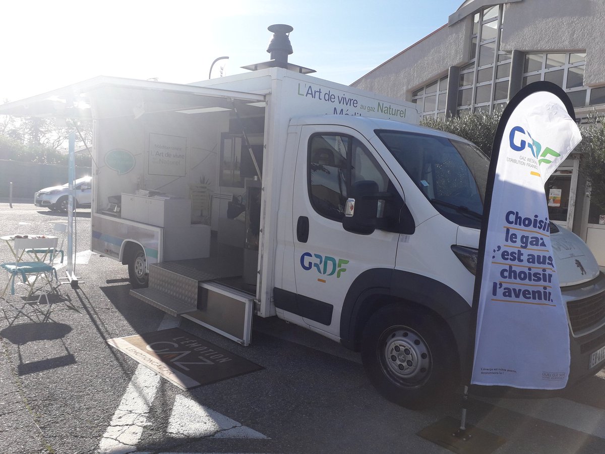 Salon de la rénovation énergétique à La Crau, venez récupérer la photo thermique de votre maison et profiter de rencontrer l'équipe GRDF sur son camion expo 😉 #GRDFSUDEST #gaznaturel #thermographie #tpm #gazvert #paca #onestla #grdfattitude