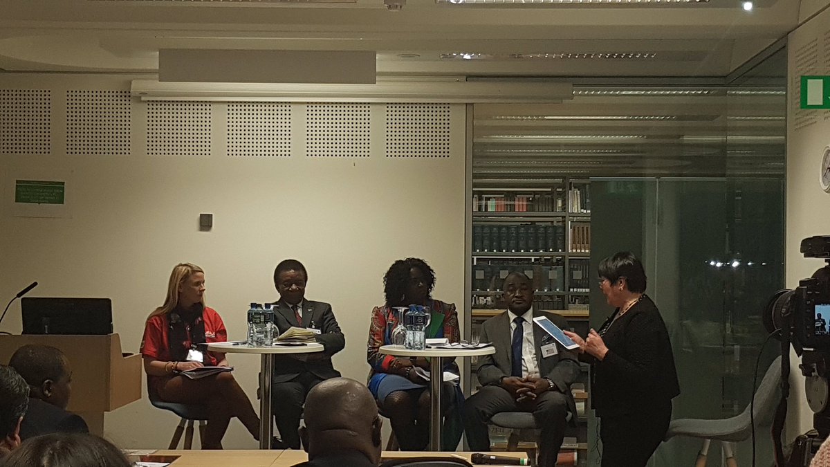 GlencreeCentre's tweet image. Peacebuilding in 2019 high level dialogue with key policy makers from UN @dfat @DFAPeaceSupport @GlencreeCentre @MaynoothUni discussing perspectives  and struggles on global peace #Glencree4peace #peacepartners