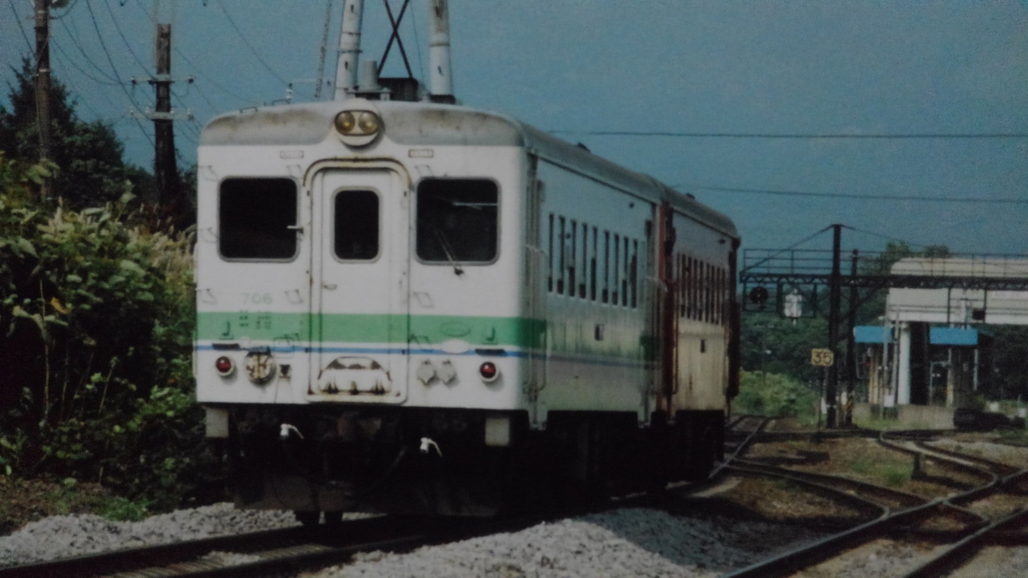 国鉄番号板キハ２２−３３２掘り字 国鉄ディーゼルカー キハ22形 (T) (鉄道模型) - ホビーサーチ