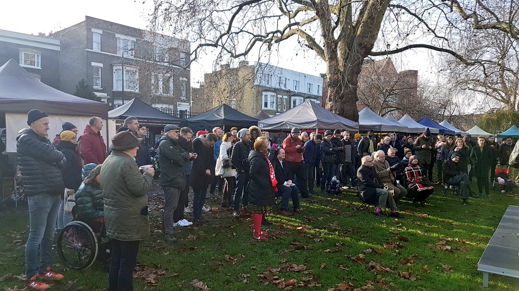 History just made at Vauxhall Hustings. Biggest cheer so far. One of the candidates @Salah_Faissal
has just announced he will be voting for another candidate <a href="/FloEshalomi/">Florence Eshalomi MP</a> !!!