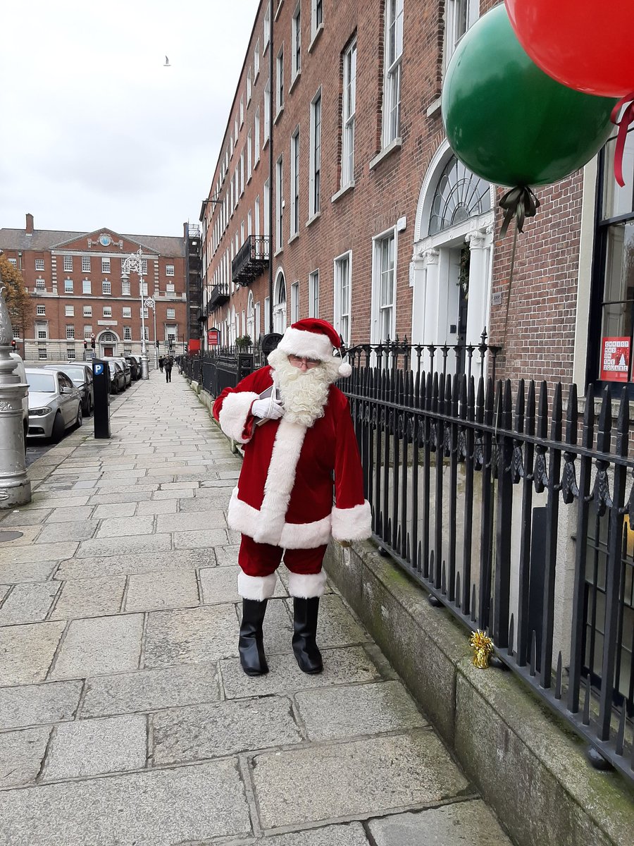 Merrion Square tweet media