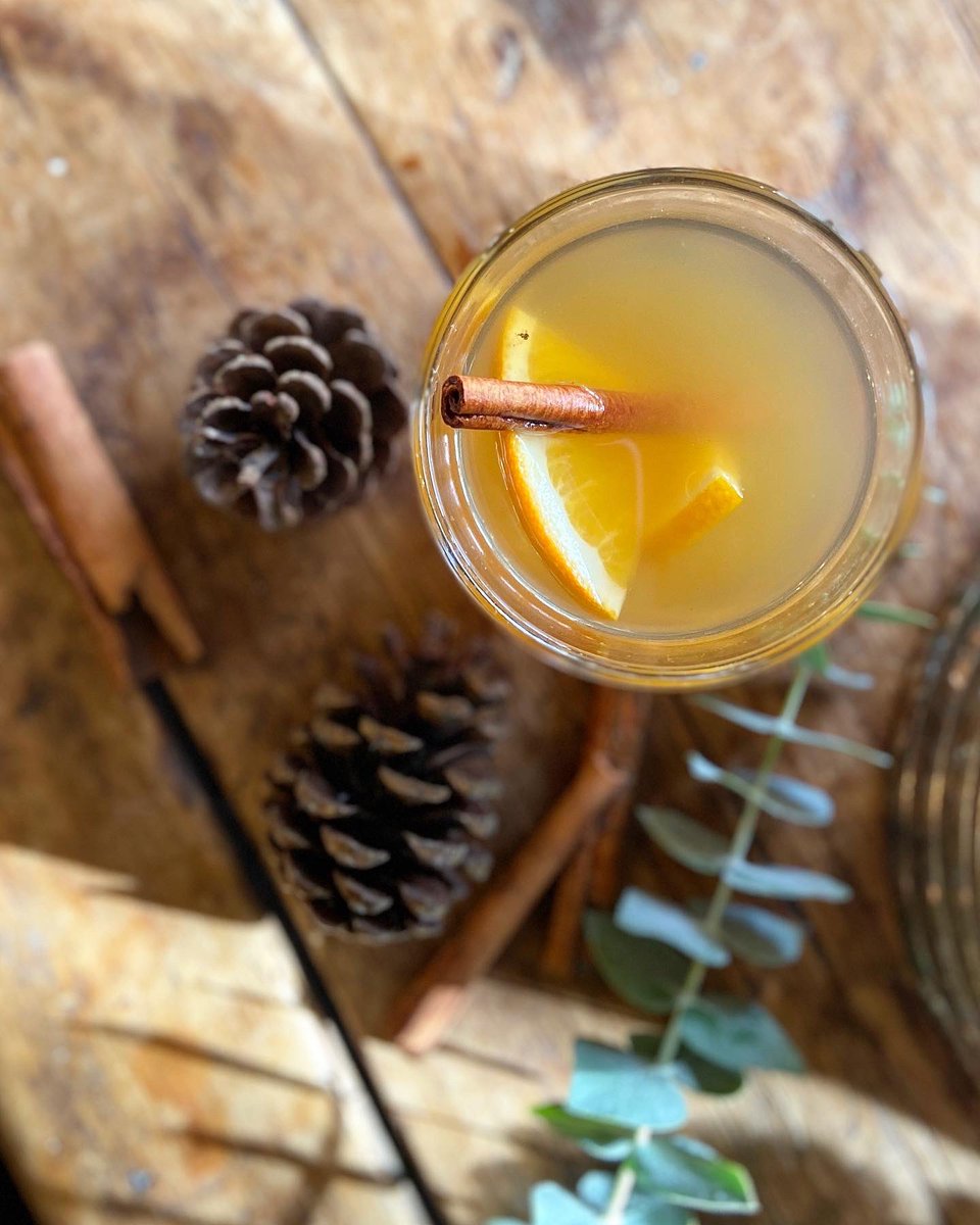 Mulled cider is hot and the fire is roaring, come and see us for your free glass when you join us for lunch or dinner!
#visitbath #christmas #mulledcider #openfire #countrypub #visitsomerset #dogfriendly #bathlovesdogs #batheats #igersbath #somersetonline #bathlife #crumbsmag