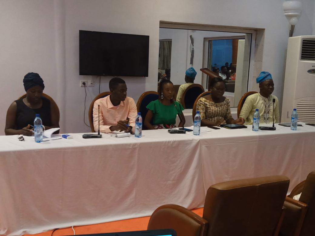 issa_kayoum's tweet photo. Panel de discussion sur le thème " Éliminer toutes formes de violence et pratique préjudiciable à l'endroit de la jeune fille et le respect de ses droits sexuels et reproductifs" au #YouthSpeakForum 2019 avec @unfpa_benin @AIESECinBENIN

#CeQueFatiVeut https://t.co/gzSrMmz6BZ