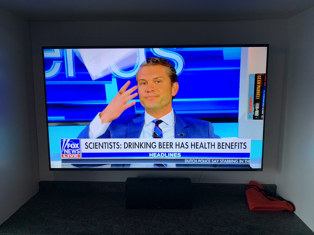 CarlHigbie's tweet image. Yes!!! @PeteHegseth confirmed what I have always wished for on @ffweekend:
Beer is good for you!!!