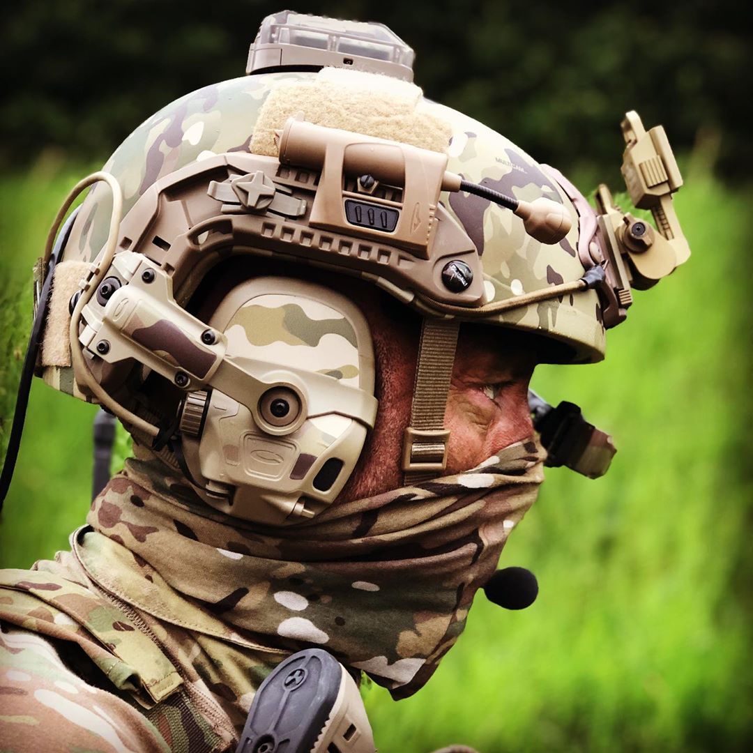 CORESURVIVAL's tweet photo. #Repost @ptdefence
Protection - Communication - Situational Awareness #tacticallife #ptdefence #gentexhelmet #opscore #opscorefastsf #princetontech #wilcoxindustries #coresurvival #headupdisplay #multicam #helstar6 https://t.co/AIJChUgx9F