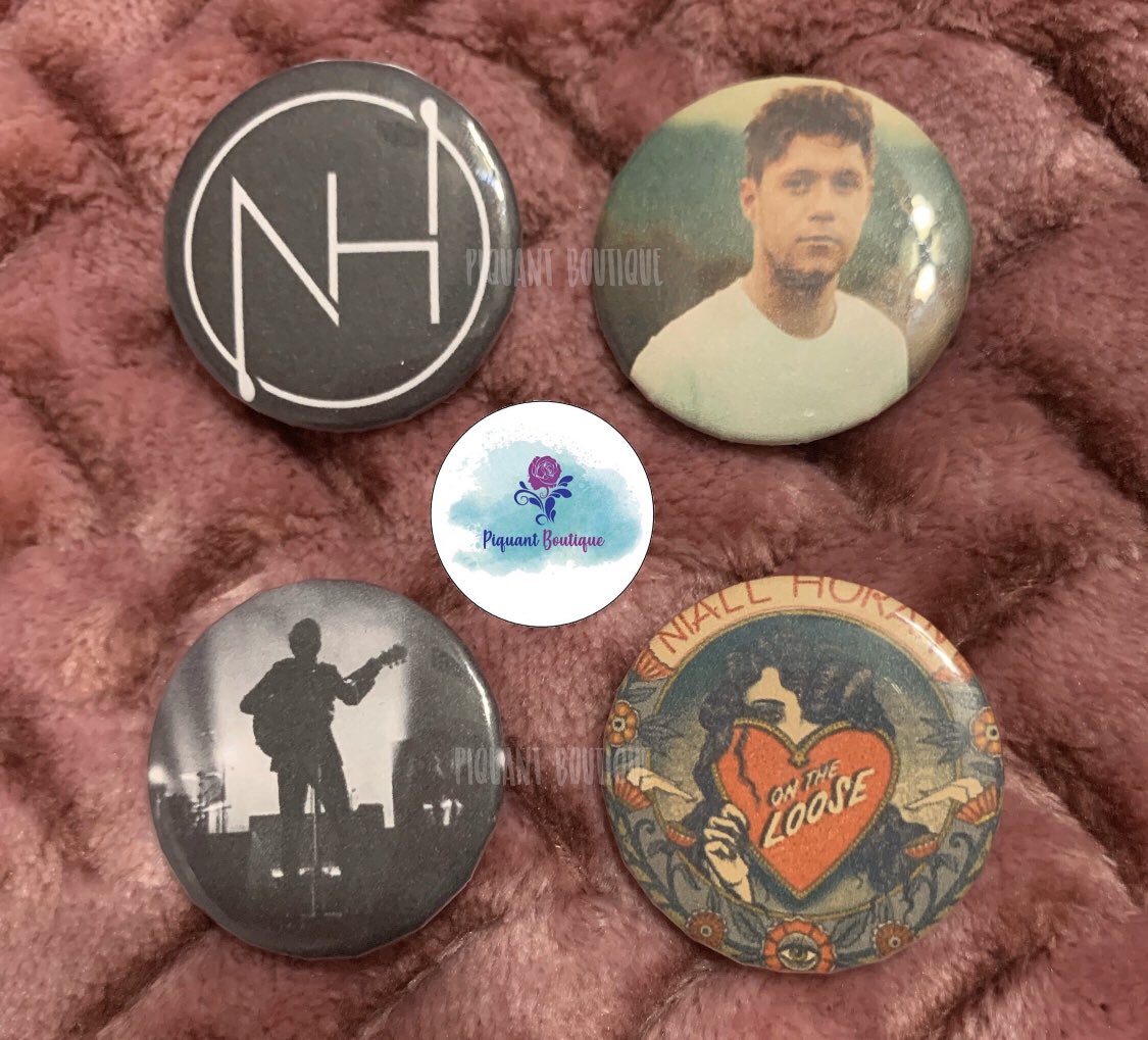 sleepingpixiee's tweet photo. ♡ @PiquantB0utique ♡

If you’re looking for something super affordable, Paige does really cute buttons that you can add to your jacket or bag or anywhere to pay tribute to your faves!

Shop:  https://t.co/gH8ZzaKB5W 

#SmallBusinessSaturday https://t.co/ktJQ4Pj1B9