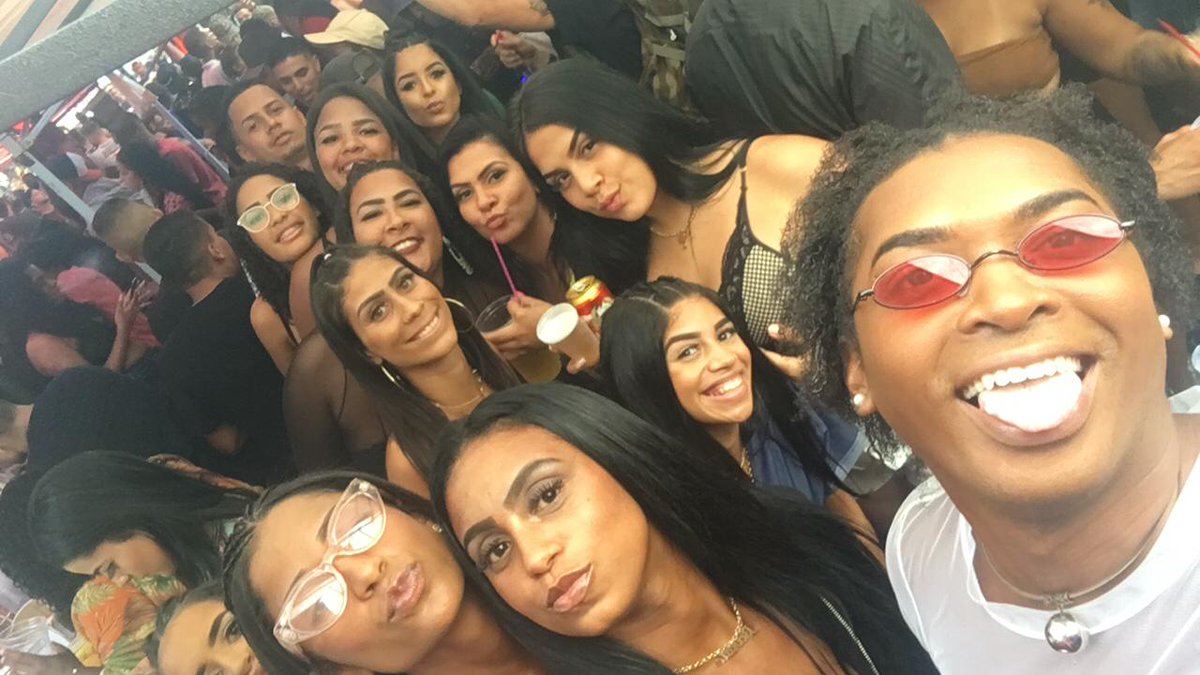 jeffyraylinda's tweet photo. Minhas meninas que eu gosto!
 😍😊🤩🤞🤫 https://t.co/tMgg08A6vz