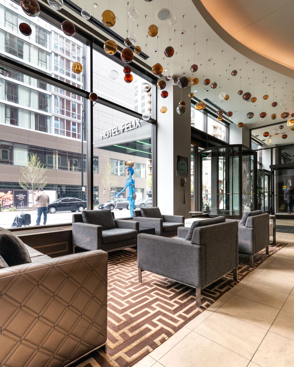 hotelfelix's tweet photo. Warm up in our lobby and curl up in one of our comfy chairs! #HappyNaturally https://t.co/hHOTQCCHWL