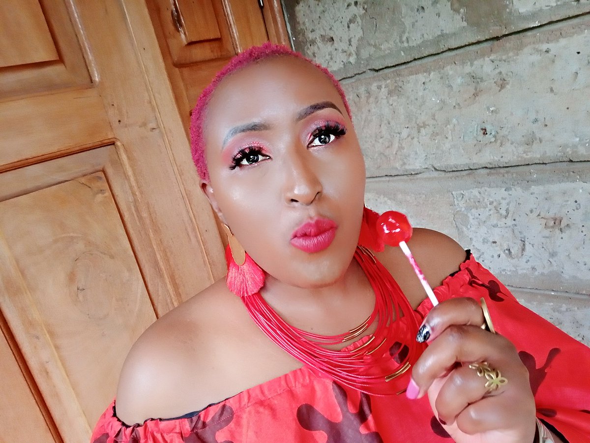 potentash's tweet photo. I have committed to the colour. The #RedShoot trying out the @TECNOMobile254 #Camon12.  #LadyInRed https://t.co/lzSuTIcEaM